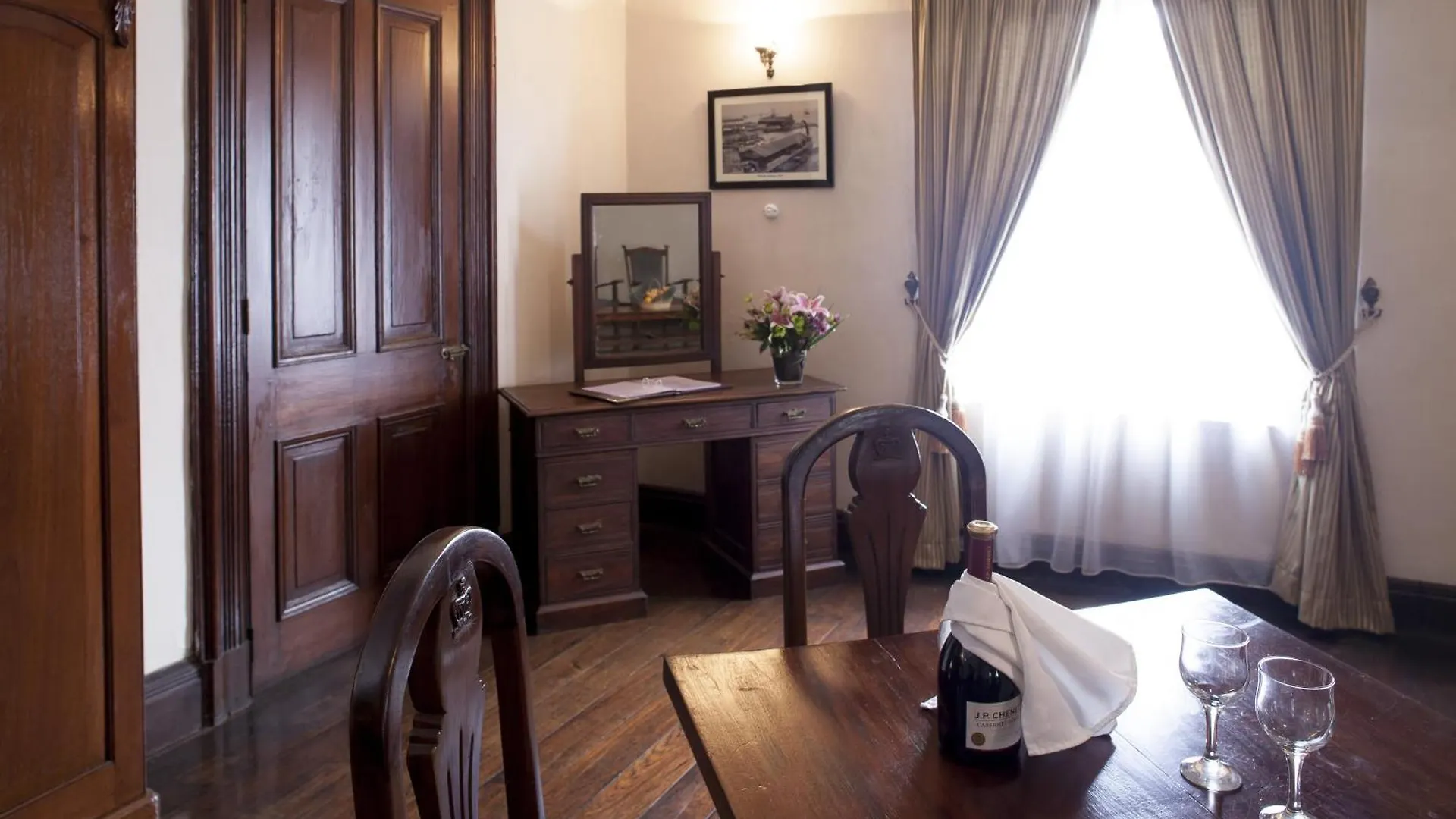 קנדי Queen'S Hotel 5*,