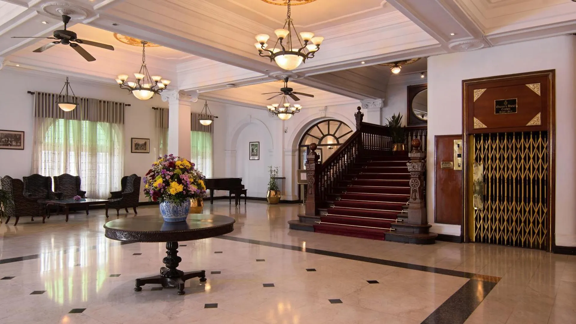 קנדי Queen'S Hotel סרי לנקה