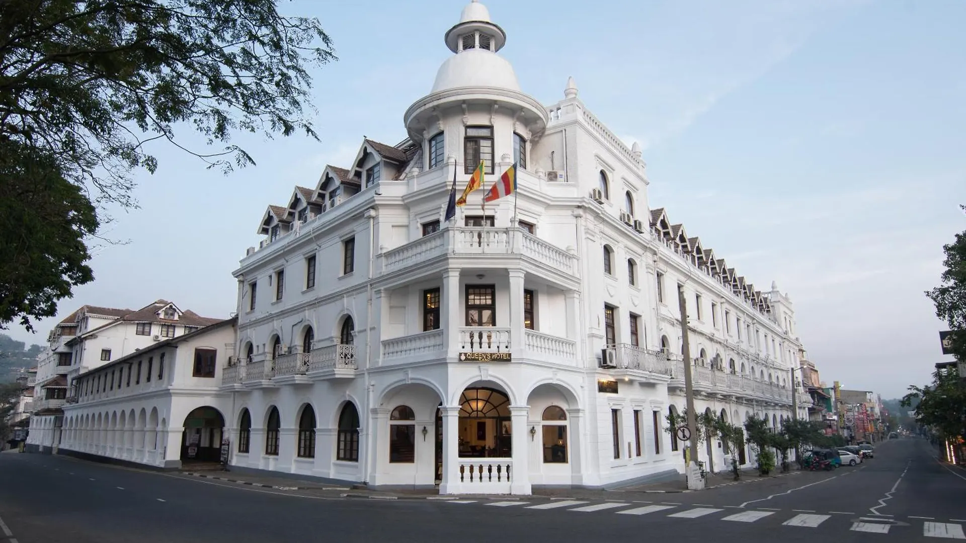 קנדי Queen'S Hotel