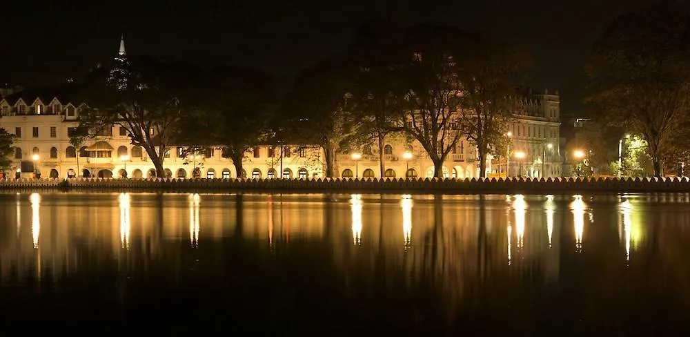 Queen'S Hotel Kandy